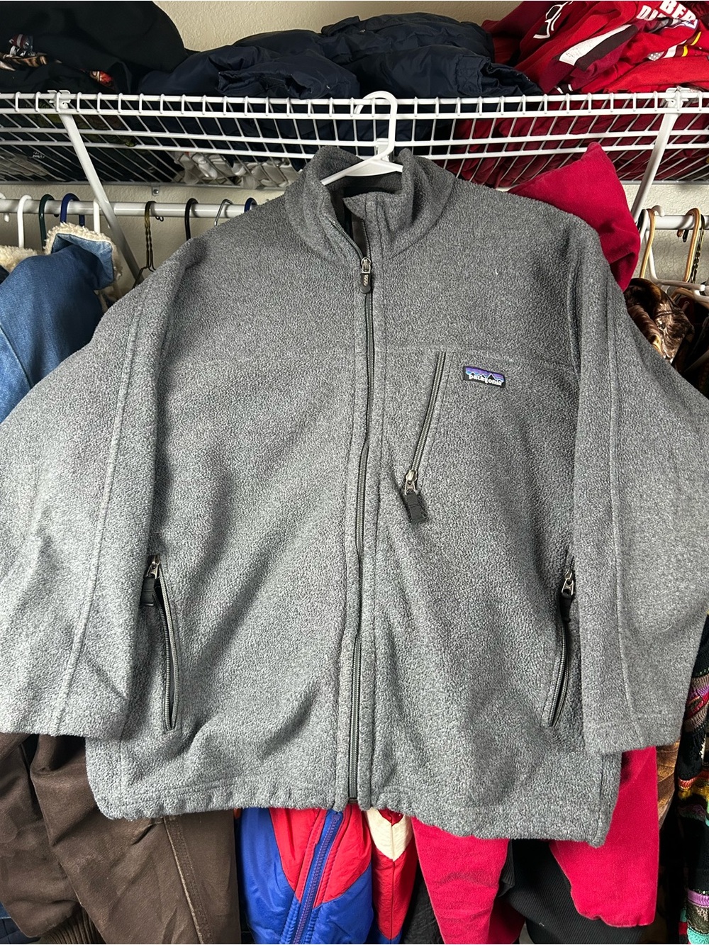 Patagonia men Gray Full-Zip Fleece Jacket with Chest Pocket